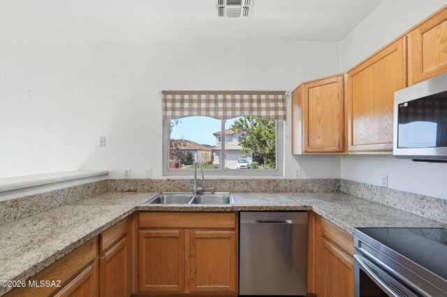 7504 W Long Creek Place, Tucson, AZ 85743