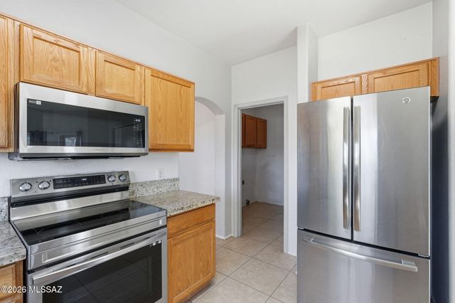 7504 W Long Creek Place, Tucson, AZ 85743