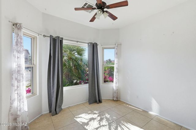 7504 W Long Creek Place, Tucson, AZ 85743