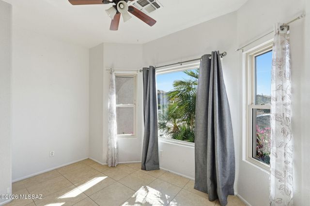 7504 W Long Creek Place, Tucson, AZ 85743