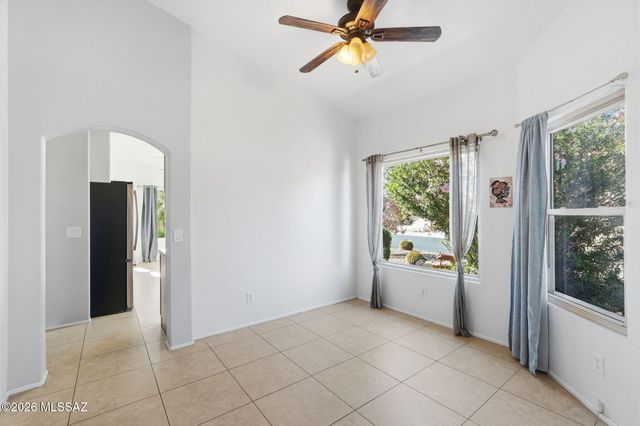 7504 W Long Creek Place, Tucson, AZ 85743