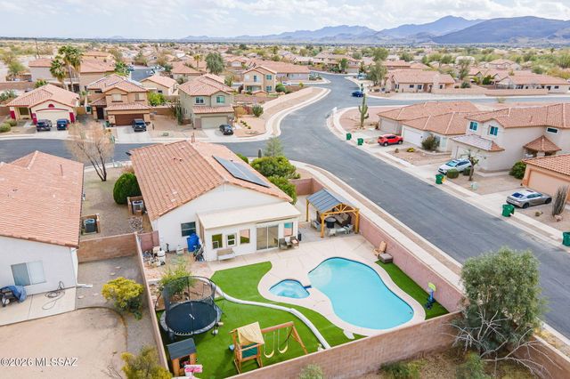 7504 W Long Creek Place, Tucson, AZ 85743