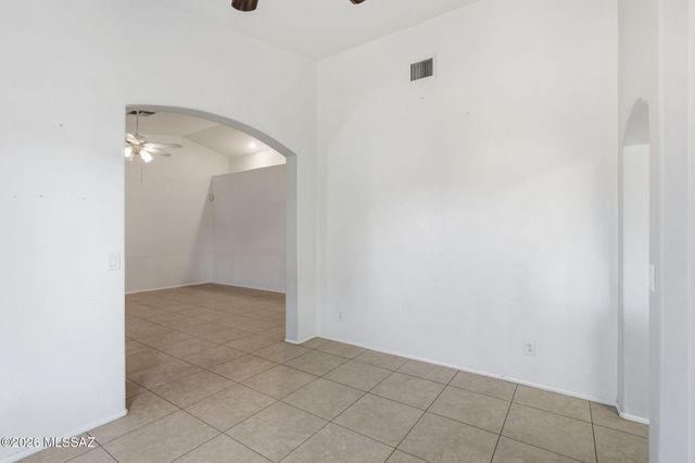 7504 W Long Creek Place, Tucson, AZ 85743
