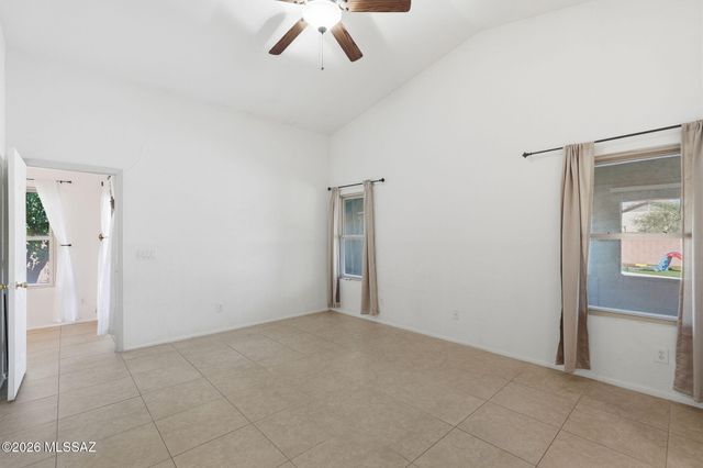 7504 W Long Creek Place, Tucson, AZ 85743