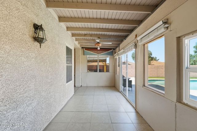 7504 W Long Creek Place, Tucson, AZ 85743