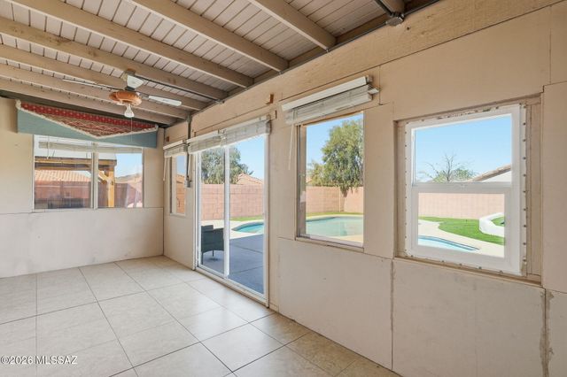 7504 W Long Creek Place, Tucson, AZ 85743