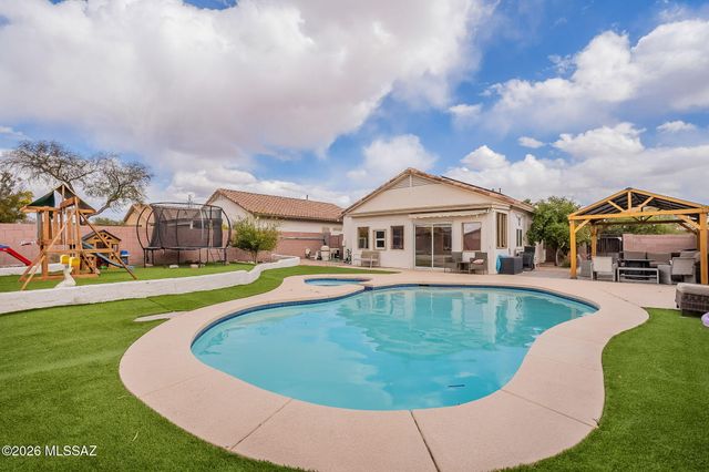 7504 W Long Creek Place, Tucson, AZ 85743