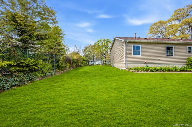 46 Lafayette Drive, Shirley, NY 11967