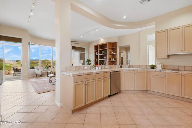 9522 E CAVALRY Drive, Scottsdale, AZ 85262