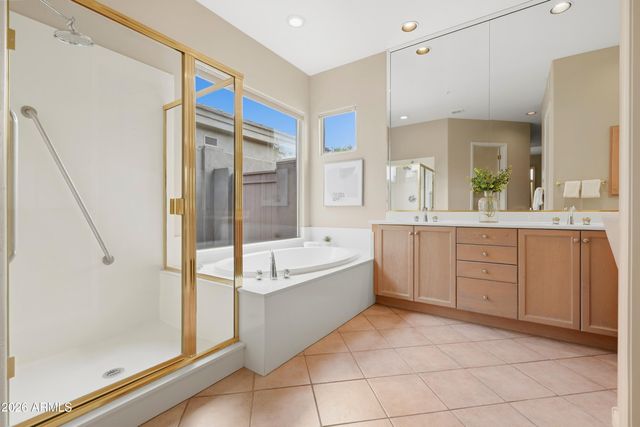 9522 E CAVALRY Drive, Scottsdale, AZ 85262