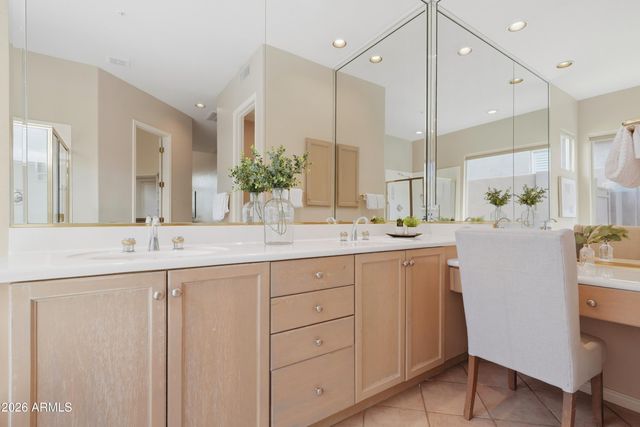 9522 E CAVALRY Drive, Scottsdale, AZ 85262