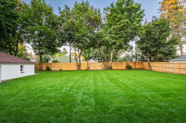 3011 S Manito Blvd, Spokane, WA 99203