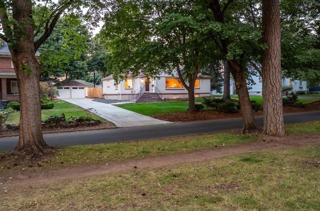 3011 S Manito Blvd, Spokane, WA 99203