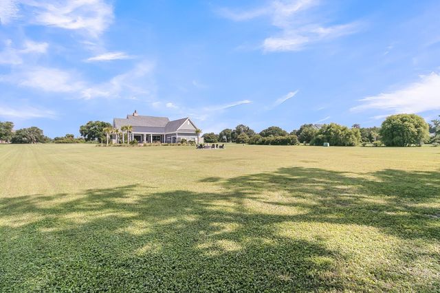2621 Anchor Watch Drive, Wadmalaw Island, SC 29487