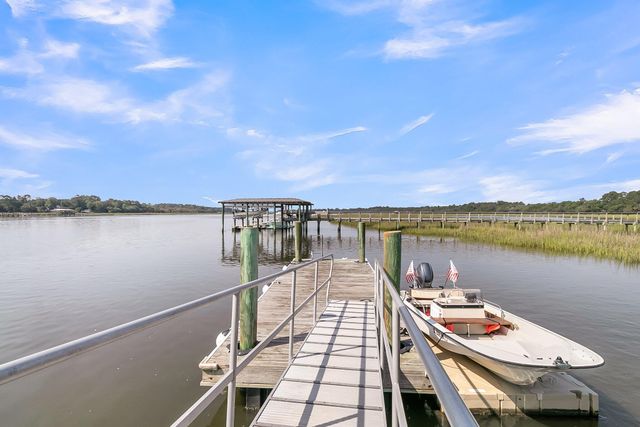 2621 Anchor Watch Drive, Wadmalaw Island, SC 29487