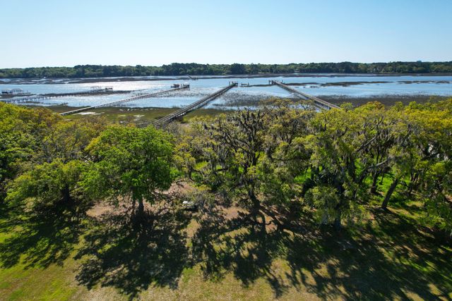 2621 Anchor Watch Drive, Wadmalaw Island, SC 29487