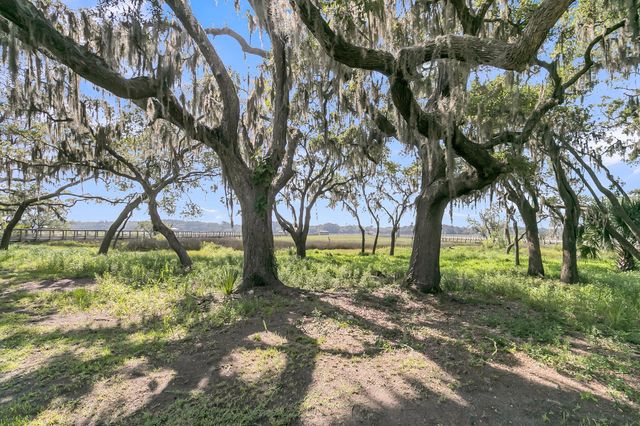 2621 Anchor Watch Drive, Wadmalaw Island, SC 29487
