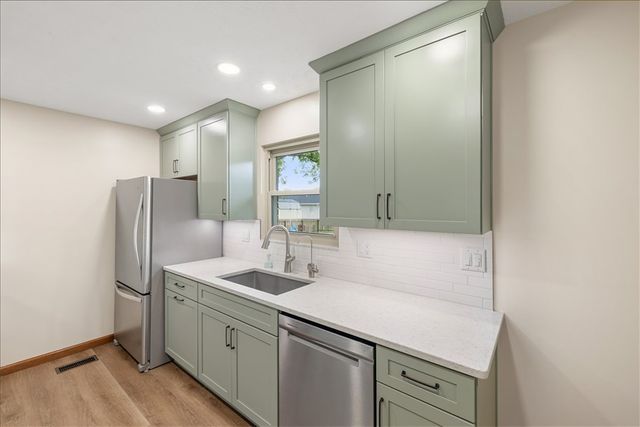 630 Wisteria Drive, Troy, OH 45373