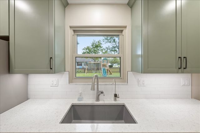 630 Wisteria Drive, Troy, OH 45373