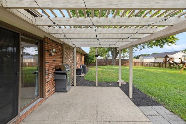 630 Wisteria Drive, Troy, OH 45373