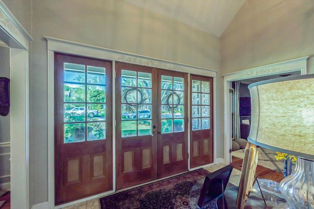 305 Oak Alley Dr, Houma, LA 70360