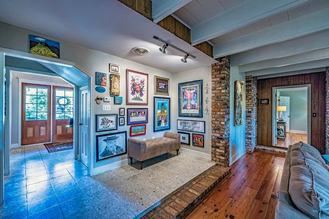 305 Oak Alley Dr, Houma, LA 70360