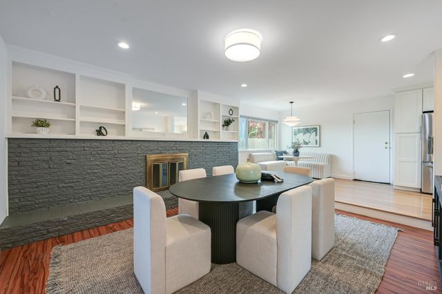 16 Wallace Way, San Rafael, CA 94903