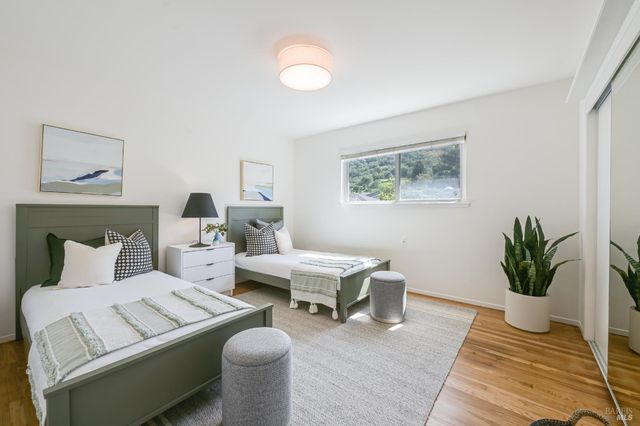 16 Wallace Way, San Rafael, CA 94903