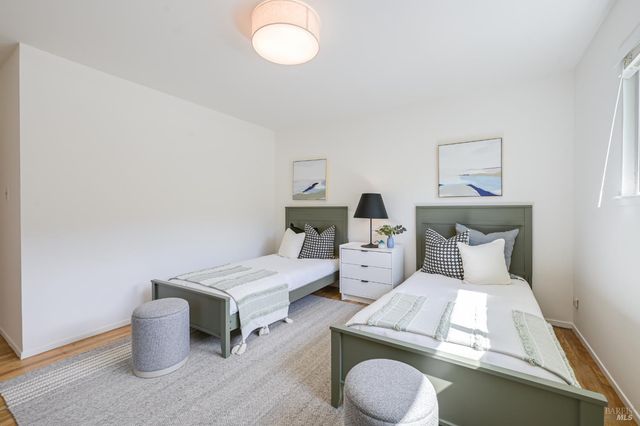 16 Wallace Way, San Rafael, CA 94903