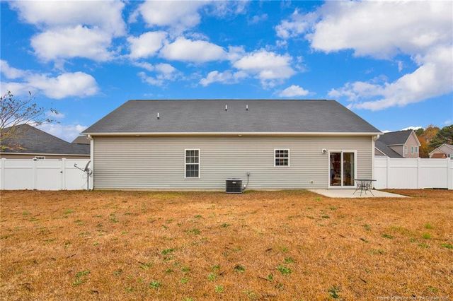 131 Emerywood Court, Raeford, NC 28376