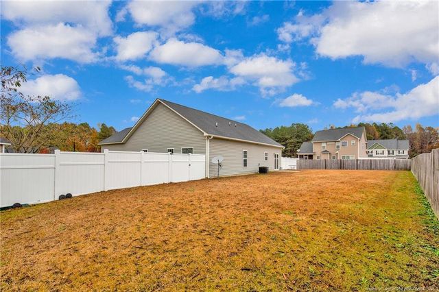 131 Emerywood Court, Raeford, NC 28376