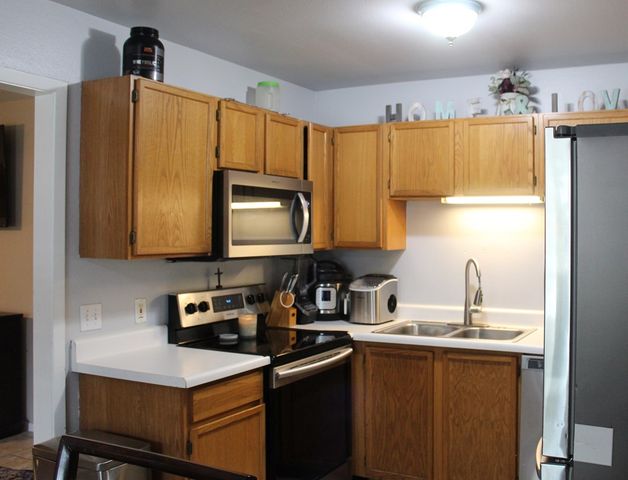 419 Goss St, Kerrville, TX 78028