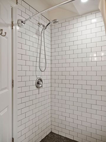 36 Brackett Rd, Ashland, MA 01721