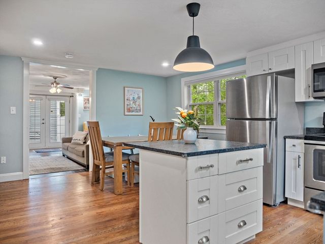 36 Brackett Rd, Ashland, MA 01721