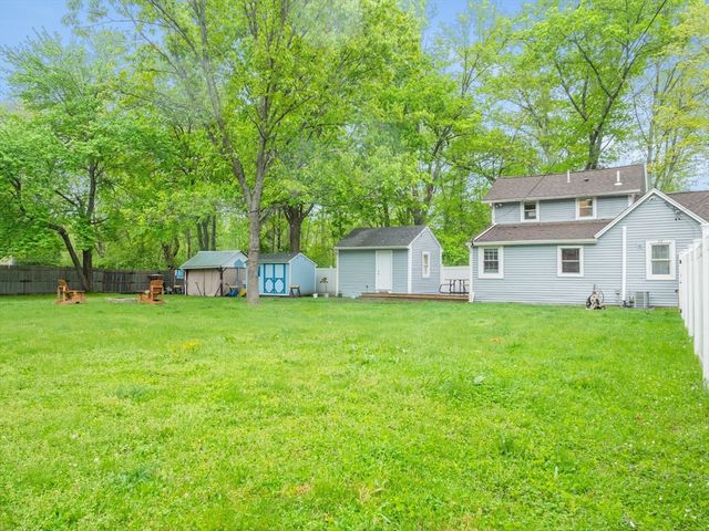 36 Brackett Rd, Ashland, MA 01721