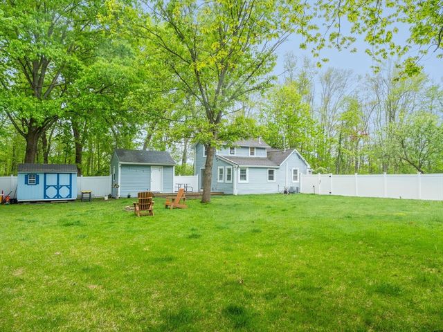36 Brackett Rd, Ashland, MA 01721