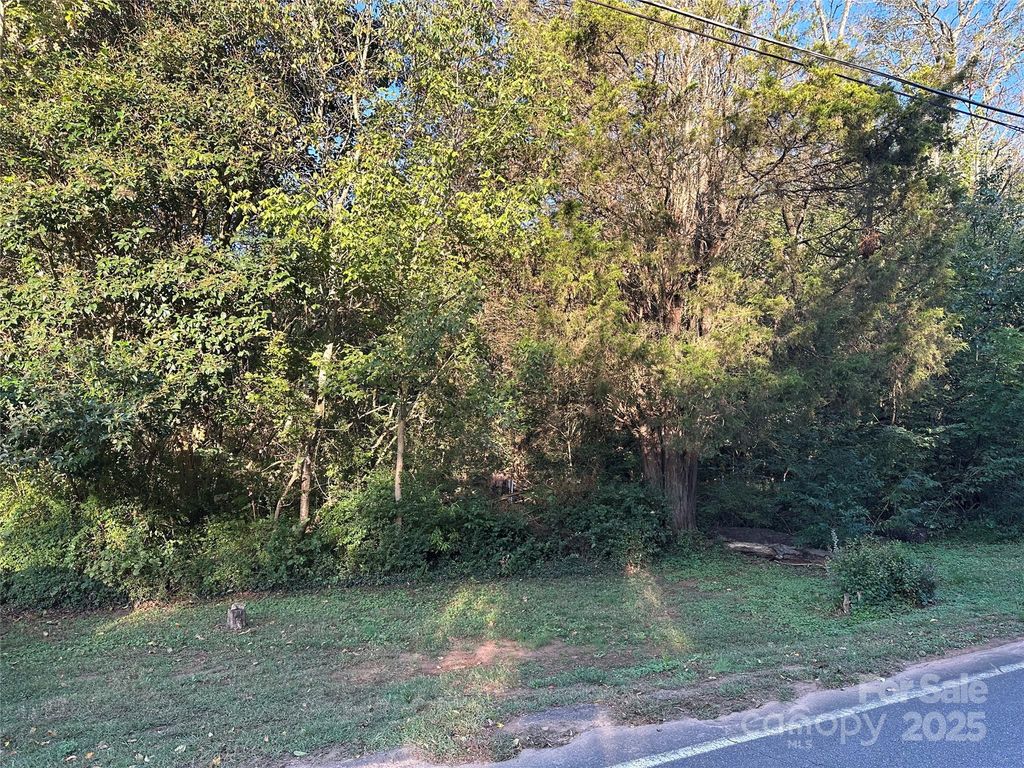 1006 Wall Street, Statesville, NC 28677