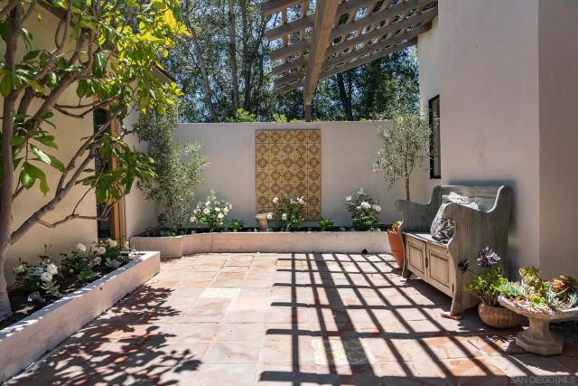 16902 Via De Santa Fe Unit 7, Rancho Santa Fe, CA 92067