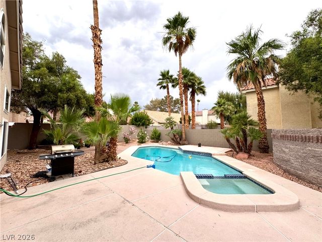 2056 Pinion Springs Drive, Henderson, NV 89074