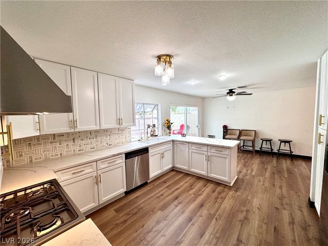 2056 Pinion Springs Drive, Henderson, NV 89074