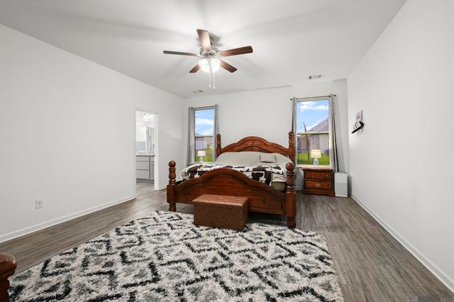 58830 Island Dr, Plaquemine, LA 70764
