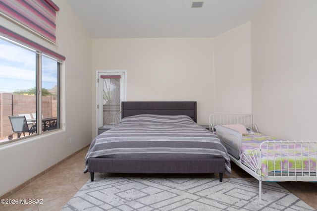 578 W Tara Danette Drive, Tucson, AZ 85704