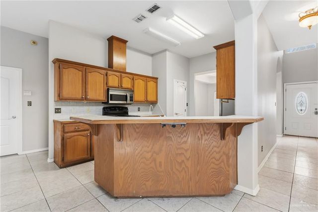 6101 N 25th Lane, Mcallen, TX 78504