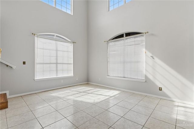 6101 N 25th Lane, Mcallen, TX 78504