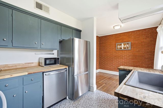 4227 Cheltenham Road, Charlotte, NC 28211