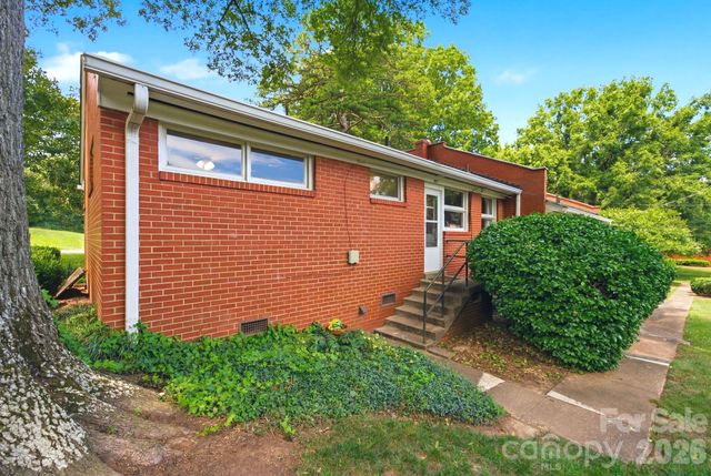 4227 Cheltenham Road, Charlotte, NC 28211
