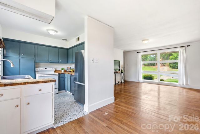 4227 Cheltenham Road, Charlotte, NC 28211