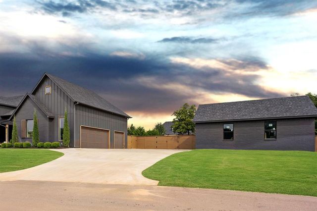 391 Old Creek, Edmond, OK 73034