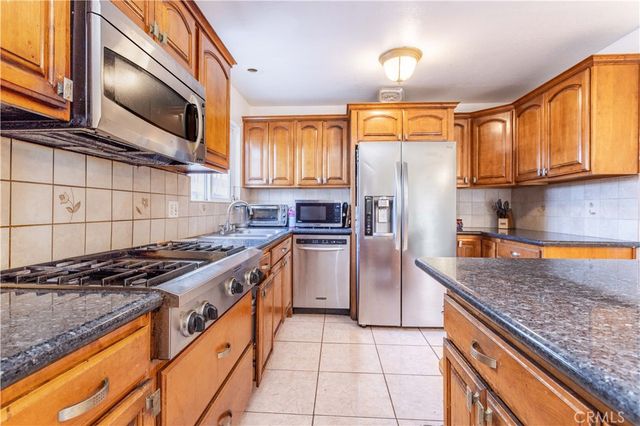 6411 West Boulevard, Inglewood, CA 90302