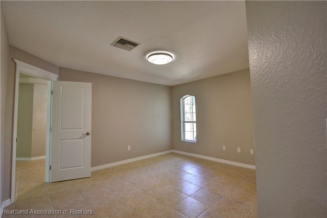 107 Bali Street NE, Lake Placid, FL 33852